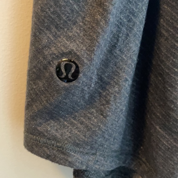 Lululemon Razorback Tank - Picture 4 of 4